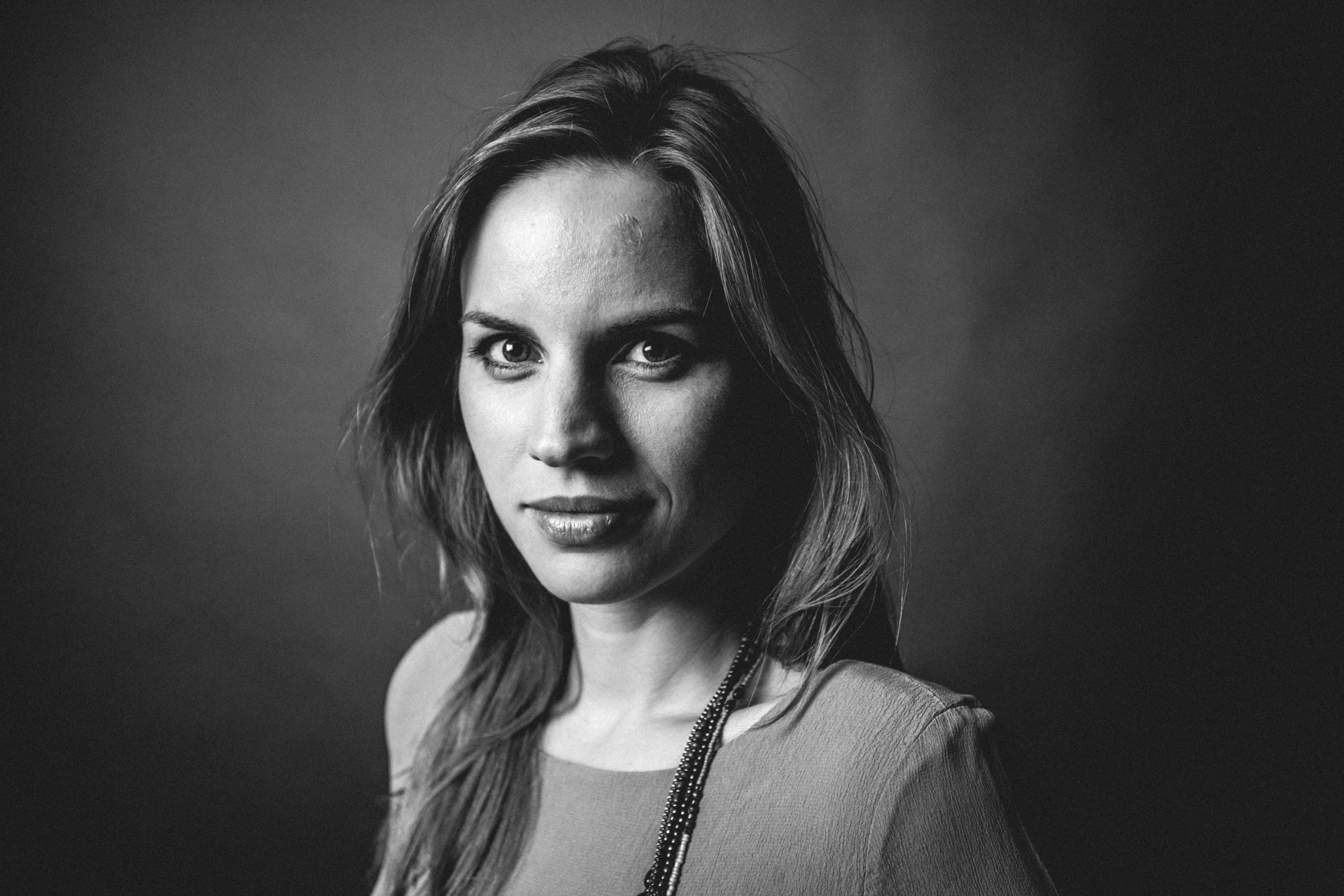 Bewerbungsfoto von Patricia Hinrichsen im Fotostudio Duisburg